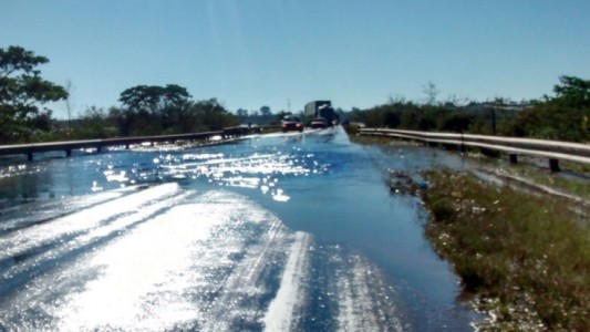 Corte en la ruta 14: Más de mil evacuados en Corrientes por la crecida del río Uruguay