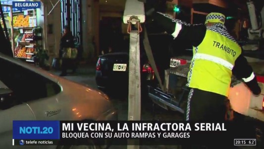 Conductora obstruyó una rampa para discapacitados durante 6 días