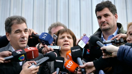 Bullrich afirmó que había "connivencia" política con la feria La Salada