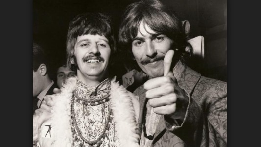 Descubren la letra de una canción inédita de George Harrison a Ringo Starr