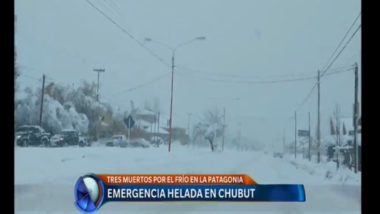 Nevadas en Chubut: envían aviones de la Fuerza Aérea para evacuar a pobladores varados