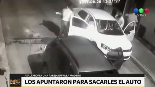 Video: así roban e intentan secuestrar a una pareja en Villa Madero