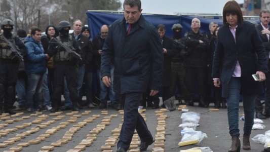 Secuestraron drogas, armas, y explosivos en manos de doce narcos en la Villa 1-11-14