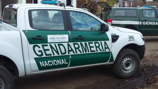 Hirieron de un balazo en el tórax a un gendarme durante un robo en Isidro Casanova