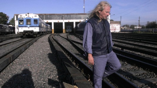 Corte de vías en el tren Sarmiento en solidaridad con los trabajadores despedidos de PepsiCo
