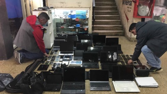 Córdoba: Policía expone objetos robados para que los damnificados los recuperen