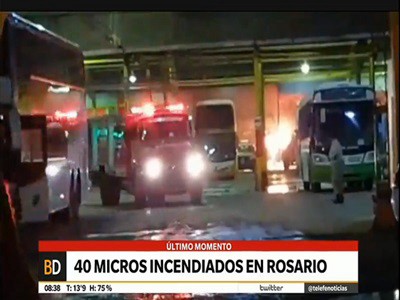 Cuarenta colectivos quemados en Rosario