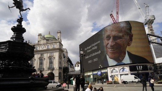 Luto nacional en el Reino Unido: por la pandemia, no hay fecha para el funeral del príncipe Felipe