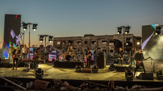 Locura con el recital del Indio Solari y los Fundamentalistas en las ruinas de Villa Epecuén