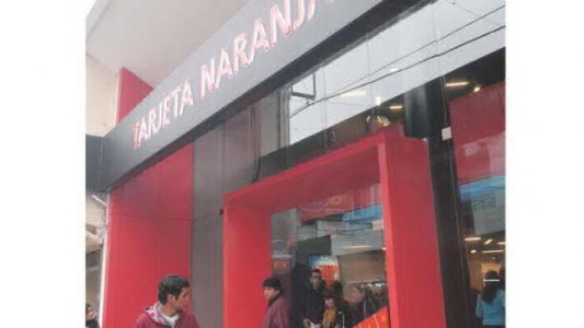 Denuncian que dos empleados de una tarjeta de crédito "desaparecieron" con $ 1,5 millón