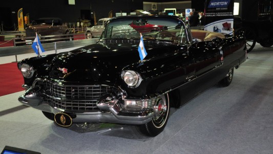 Restauraron el Cadillac que compró Perón en 1955