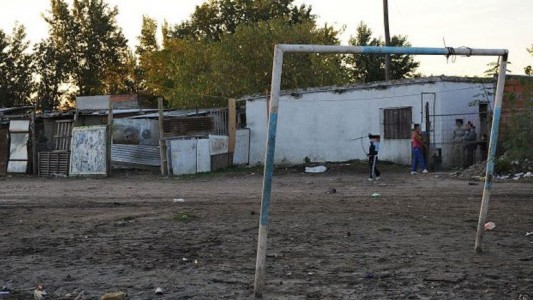 Una nena de 8 años murió al caerle un arco de fútbol en la cabeza en Rosario