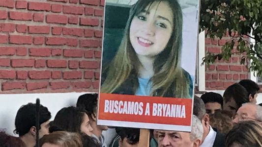 Familiares, amigos y compañeros de Bryanna realizaron una misa para pedir por su aparición
