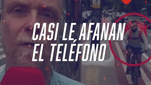 Casi le roban el celular a un periodista en Brasil #FLashChat