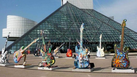 Foo Fighters, Tina Turner y Jay-Z ingresarán al Salón de la Fama del Rock and Roll