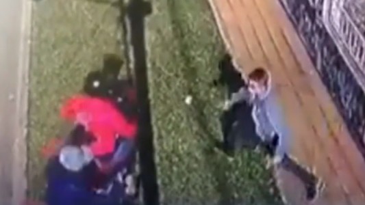 Motochorros: tres tiros a un joven de 15 años que acompañó a su madre a tomar el colectivo