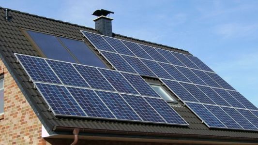 Usuarios que generen energía eléctrica podrán venderla