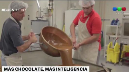 Comer chocolate mejora la inteligencia