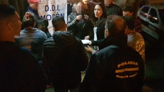 Detuvieron a la madre de dos chicos por las amenazas de bomba en un colegio de Morón
