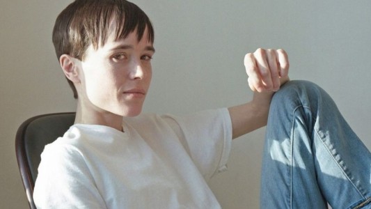 La impactante foto de Elliot Page tras la mastectomía: en malla y con su abdomen marcado