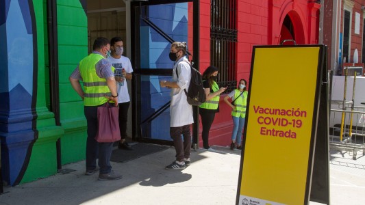 Vacunación en la Ciudad: Ya saca turno la franja 45-49 años con factores de riesgo