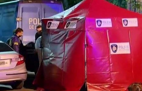 Robo, persecución y tiroteo en Colegiales: un muerto