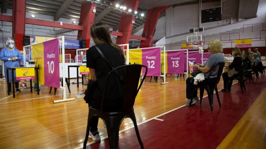 CABA aplicará terceras dosis desde la semana próxima: quiénes podrán recibirla