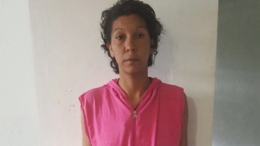 Detuvieron a una de las usurpadoras de la casa de Claudia Ferro