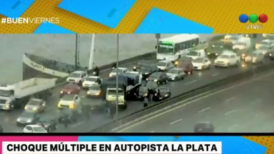 Choque múltiple en la Autopista BuenosAires-La Plata generó colas 4 kilómetros