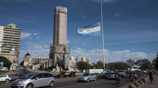 Duelo y banderas a media asta en el Politécnico de Rosario