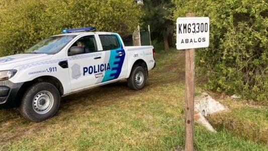 Entraron a robar a su campo y mataron a los ladrones con un hacha y una mancuerna