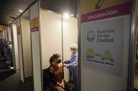 Abren la inscripción para la vacuna para el coronavirus a mayores de 50 años en CABA