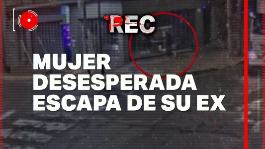 #REC - El desesperado escape de un mujer para evitar ser interceptada por su ex