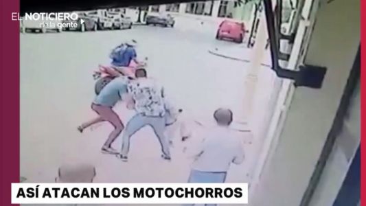 Así atacan los motochorros
