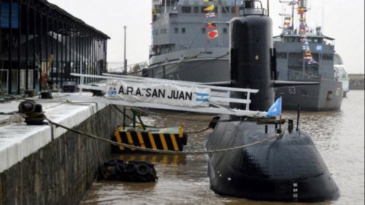"Es un momento dramático, estamos desesperados", dijo el padre de una de los tripulantes del submarino