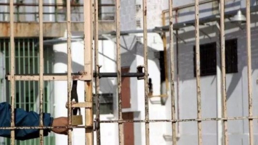 Aprueban un proyecto que permite la expropiación de inmuebles para la construcción de cárceles