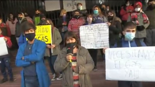 Alumnos de la Escuela Técnica 3 de Solano: "No tenemos calefacción, ni estufas eléctricas"