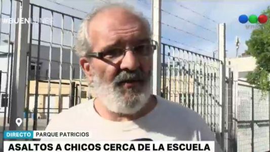 Ola de robos a la salida de una escuela de Parque Patricios