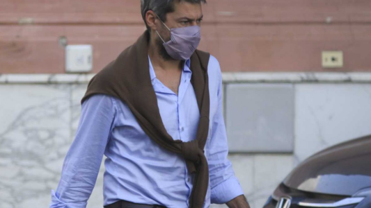 Lammens aseguró que por la cepa Delta "hay mucho control de la cuarentena de los que vuelven"