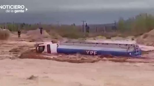 Alud en Neuquén: un camión quedó atrapado