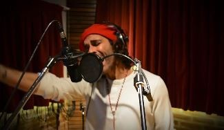 Mariano Martínez hizo un cover de Luis Miguel, tras las burlas del homenaje a Gustavo Cerati