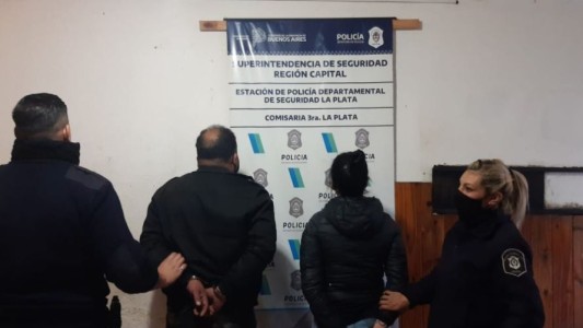 Un nene de 11 años llamó a la policía para denunciar que era golpeado por su madre y su abuelo
