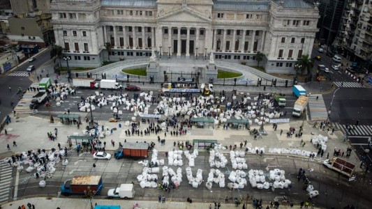 Ley de Envases con Inclusión Social: Recicladores realizan una jornada frente al Congreso
