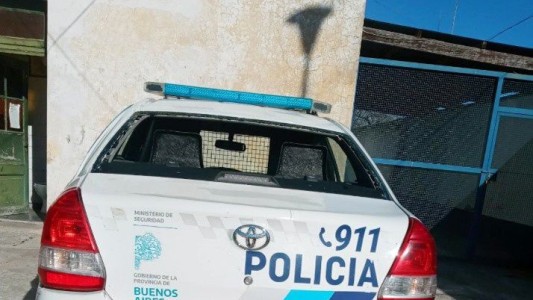 Dañan un móvil policial durante una fiesta clandestina en Pringles