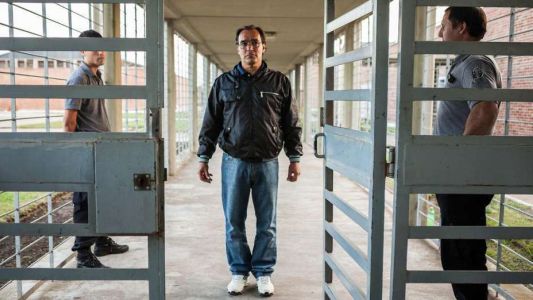 A 12 años del Robo del Siglo, el hombre del traje gris provoca desde Twitter