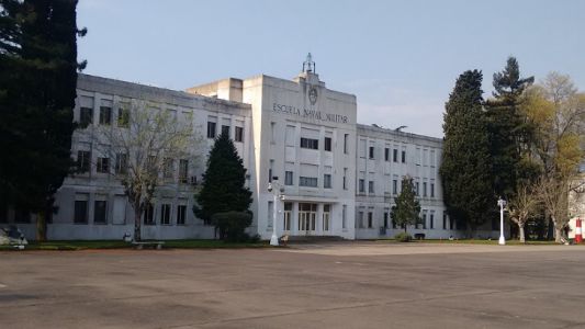 Misterio: hallaron a un marino ahorcado en la Escuela Naval de Ensenada