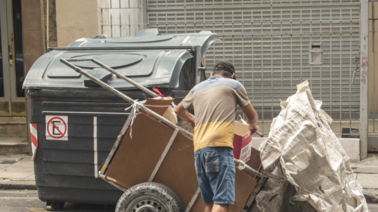 Proponen transferir la gestión de la ayuda social a los municipios, con financiamiento del Estado nacional