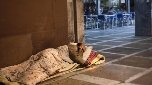 La Justicia ordenó al gobierno porteño satisfacer las necesidades habitacionales de un inmigrante en situción de calle