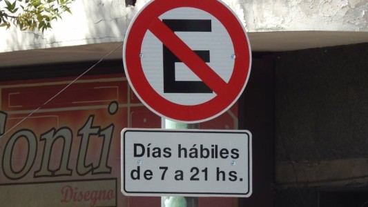 Vuelven las restricciones al estacionamiento en la Ciudad