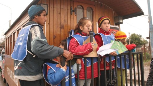 Más de 50 mil chicos dejaron de cobrar asignaciones familiares porque sus padres perdieron el empleo